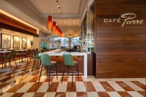 Restaurace v ubytování DoubleTree by Hilton San Juan