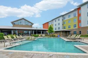 Bazén v ubytování Homewood Suites TechRidge Parmer @ I-35 nebo v jeho okolí
