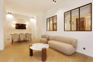 Televízia a/alebo spoločenská miestnosť v ubytovaní Chic apartment - 3BR-8P - Le Marais