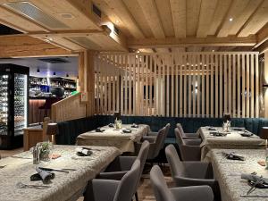 亞歷山大酒店餐廳或用餐的地方
