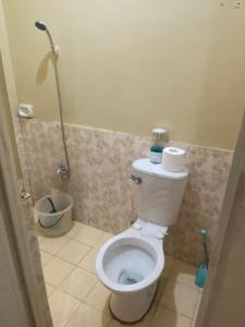 Koupelna v ubytování Bagobantay hostel