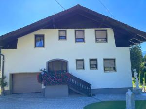 Budynek, w którym mieści się apartament