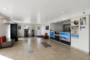 Kuchyň nebo kuchyňský kout v ubytování Motel 6-Bryan, TX - University Area
