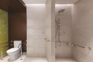 Koupelna v ubytování Hilton Garden Inn Shenzhen Bao'an
