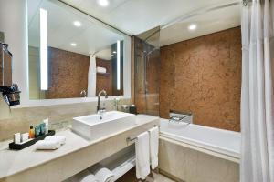 A bathroom at Transcorp Hilton Abuja