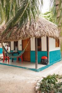 Bazén v ubytování Isla Grande Eco-Hostal nebo v jeho okolí
