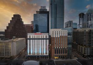 vistas al perfil urbano y edificios altos en Hampton Inn & Suites Austin-Downtown/Convention Center, en Austin
