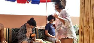 Clientes alojados en Atlantic Vibes Surf Hostel