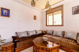 Zona de estar de Atlantic Vibes Surf Hostel