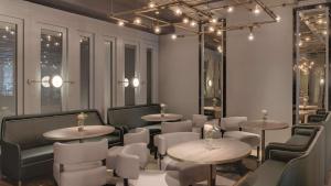 Posezení v ubytování Hilton Munich City