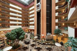 an overhead view of the lobby of a hotel at Embassy Suites Omaha- La Vista/ Hotel & Conference Center in La Vista