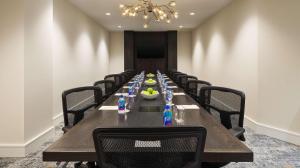 DoubleTree by Hilton San Diego Del Mar商务区和/或会议室