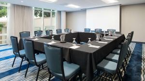 DoubleTree by Hilton San Diego Del Mar商务区和/或会议室
