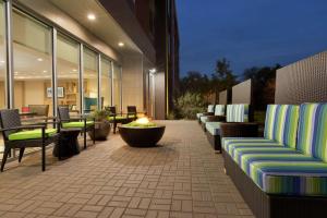 Posezení v ubytování Home2 Suites by Hilton Stillwater