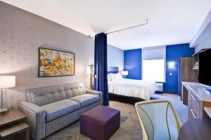 Postel nebo postele na pokoji v ubytování Home2 Suites By Hilton Plano Richardson + 37 fotografií