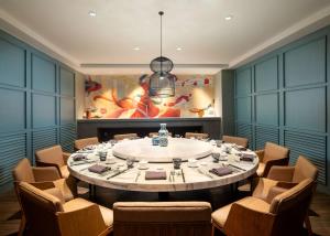 Area soggiorno di DoubleTree by Hilton Surabaya