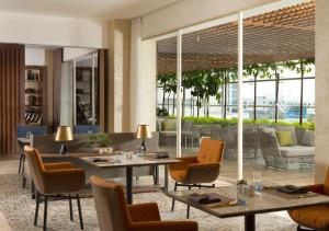 Area soggiorno di DoubleTree by Hilton Surabaya