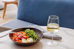 Carte Hotel San Diego Downtown, Curio Collection By Hilton的酒水