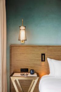 Carte Hotel San Diego Downtown, Curio Collection By Hilton客房内的一张或多张床位