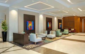 Posezení v ubytování DoubleTree By Hilton Doha - Al Sadd