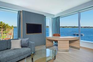 Posezení v ubytování Doubletree By Hilton Perth Waterfront