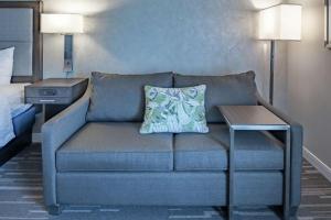 Posezení v ubytování Hampton Inn Waco North