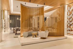 Hilton Cancun, an All-Inclusive Resort的休息区