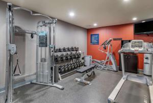 Fitness centrum a/nebo fitness zařízení v ubytování Hampton Inn Brownwood