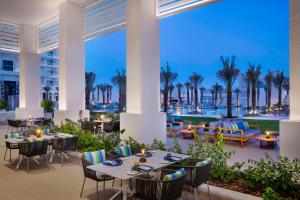 Restaurace v ubytování Hilton Abu Dhabi Yas Island