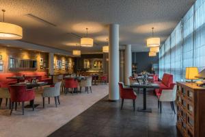 Hilton Geneva Hotel and Conference Centre的休息区