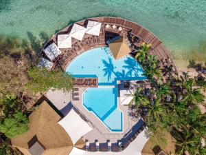 DoubleTree by Hilton Noumea Ilot Maitre Resort内部或周边的泳池