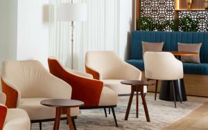 DoubleTree by Hilton Shymkent的休息区