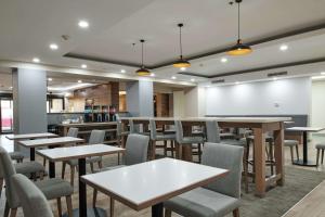 Restaurace v ubytování Hampton Inn Ciudad Juarez