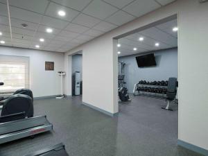 Fitness centrum a/nebo fitness zařízení v ubytování Hampton Inn Ciudad Juarez