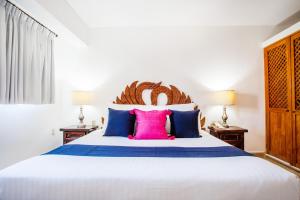 Postel nebo postele na pokoji v ubytování Hotel Suites Mar Elena