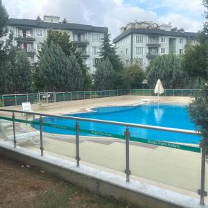 Πισίνα στο ή κοντά στο DLK Deluxe Suit