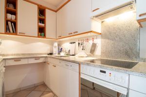 Kitchen o kitchenette sa Sillur 2 - Apartment in Innerarosa