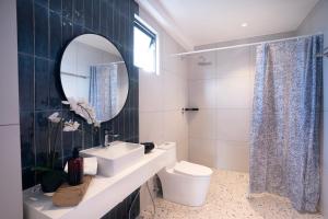 Koupelna v ubytování Ukiyo Suites