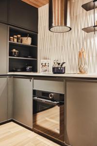 Una cocina o zona de cocina en The Stellar