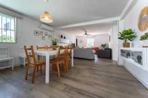 Kuchyňa alebo kuchynka v ubytovaní La Casa de los Recuerdos