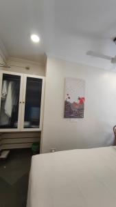 Letto o letti in una camera di Hotel Kemps Corner