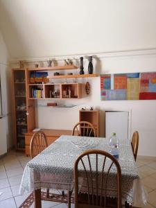 Gallery image of Casetta a Monte Sant'á in Monte SantʼAngelo