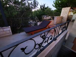 Balkón nebo terasa v ubytování Apartments Miramaris