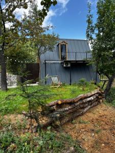 Zahrada ubytování HillSide Cottage-ჰილსაიდ კოტეჯი