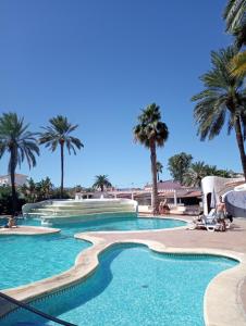 Bazén v ubytovaní Estudio Sota-Piscina alebo v jeho blízkosti