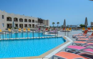 Bazén v ubytování Ivy Cyrene Sharm Resort Adults Friendly Plus 13 nebo v jeho okolí