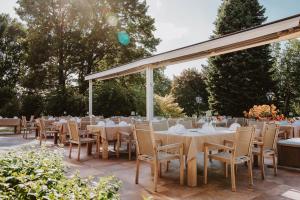 Reštaurácia alebo iné gastronomické zariadenie v ubytovaní Hotel Brücklwirt