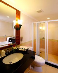 Phòng tắm tại Kalim Resort - SHA Plus
