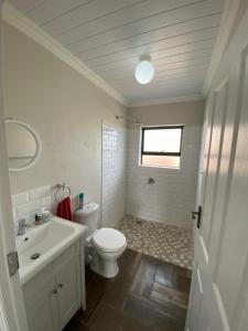 Ένα μπάνιο στο Agulhas House +30 φωτογραφίες