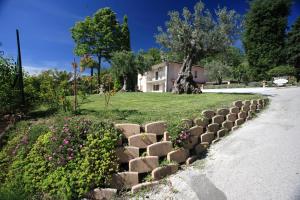 O grădină în afara Il Villino Agriturismo B&B